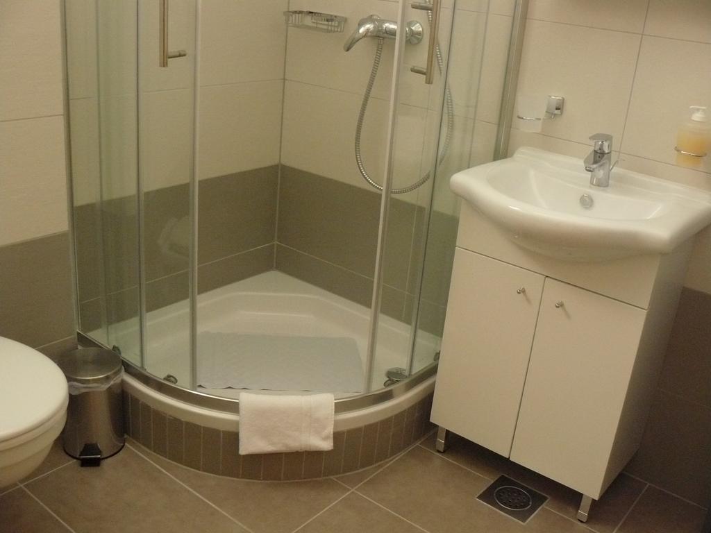 My Nest Accommodation プリヴラカ エクステリア 写真
